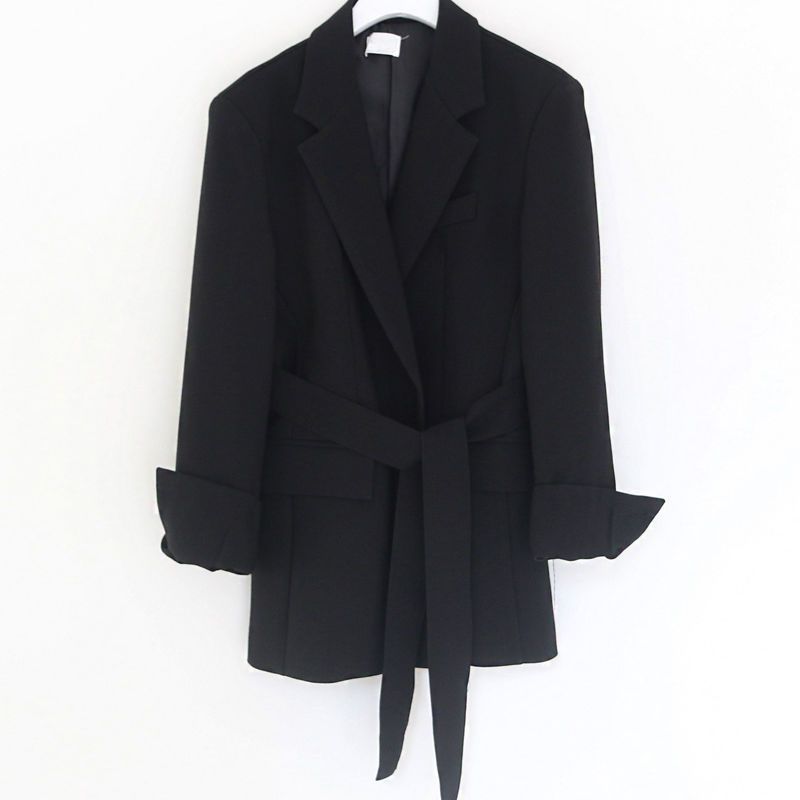 Kate – Elegant Lace-Up Suit Jacket