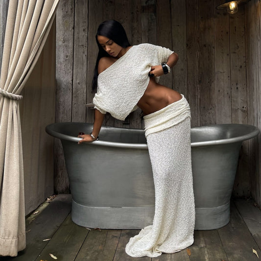 Lauren – Off-the-Shoulder Pleated Knitting Dress