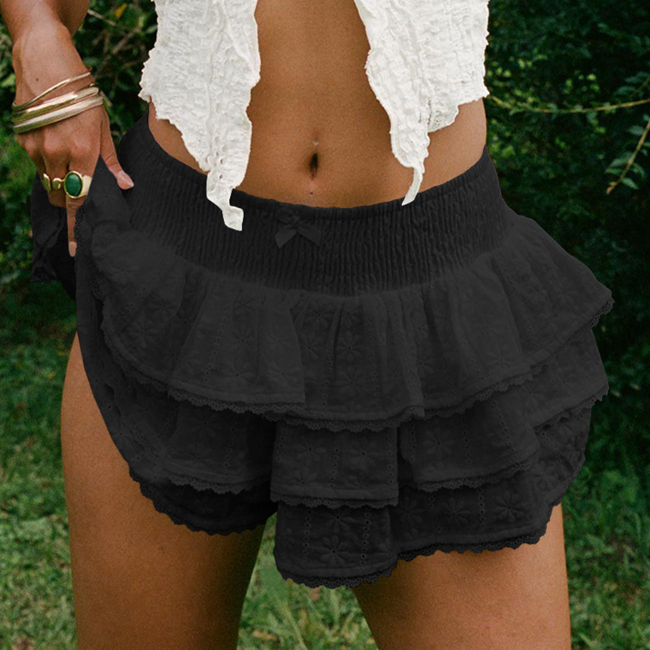 Kathleen – Bow Decorative Lace Bud Skirt