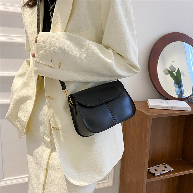 Nathaniel – Simple and Versatile High-end Small Square Bag