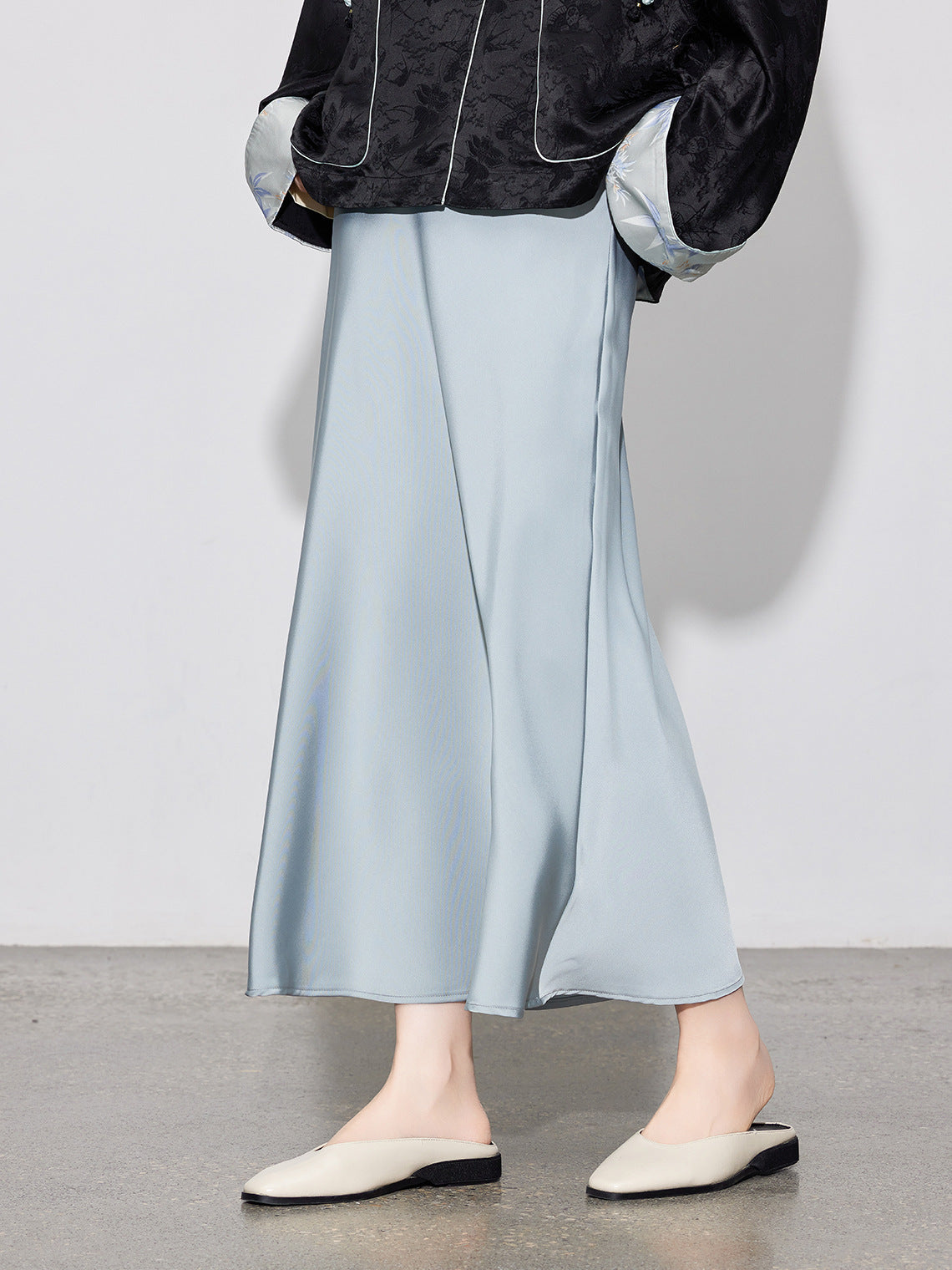 Rose – Glossy High-Waist Fishtail Skirt