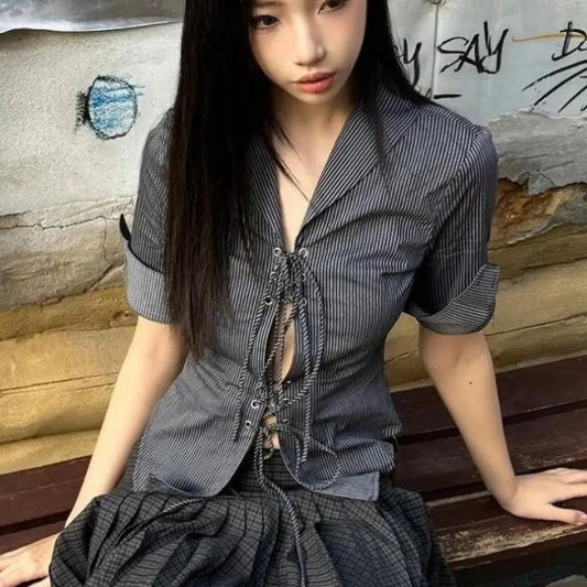 Holly – Cool Striped V-neck Lace-Up Shirt